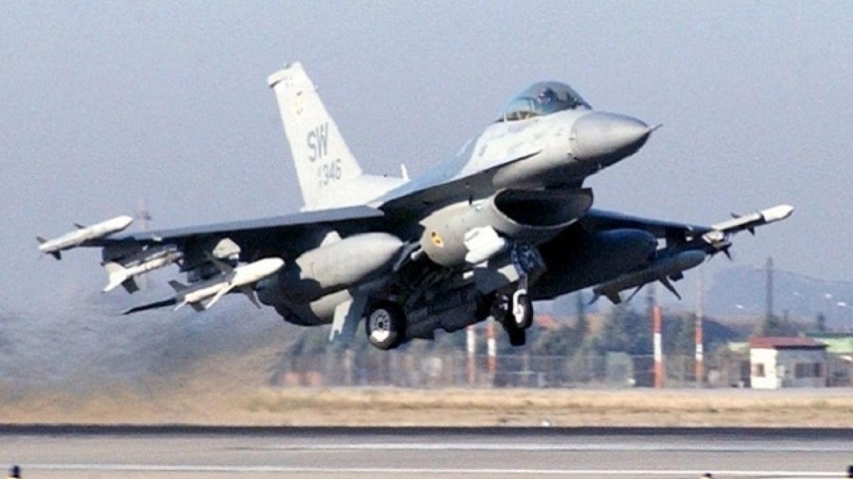 No proposal to buy F-16 fighters for IAF: Minister